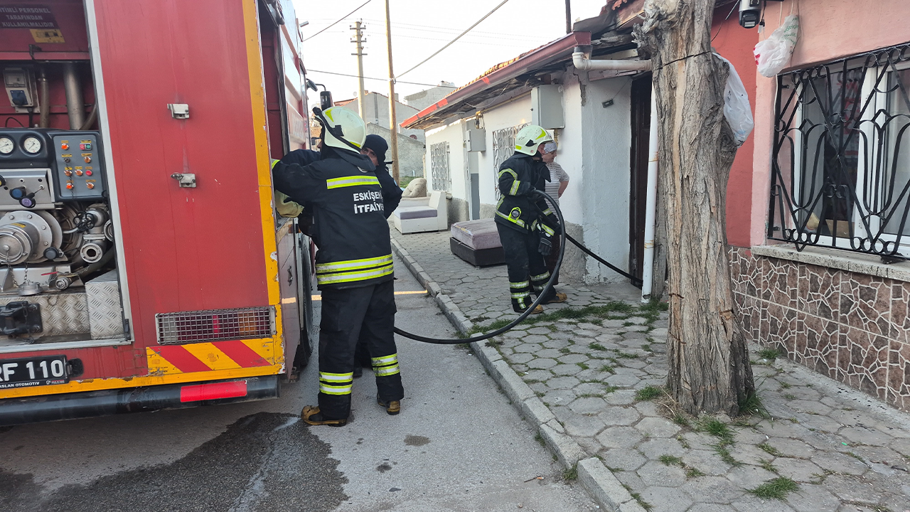 Itfaiye Ekipleri Kısa Süre Içinde Yangına Müdahale Etti