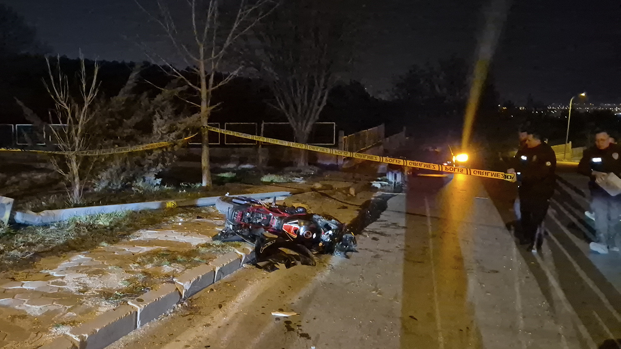 Kaza Sonrası Ekipler Incelemelerde Bulundu