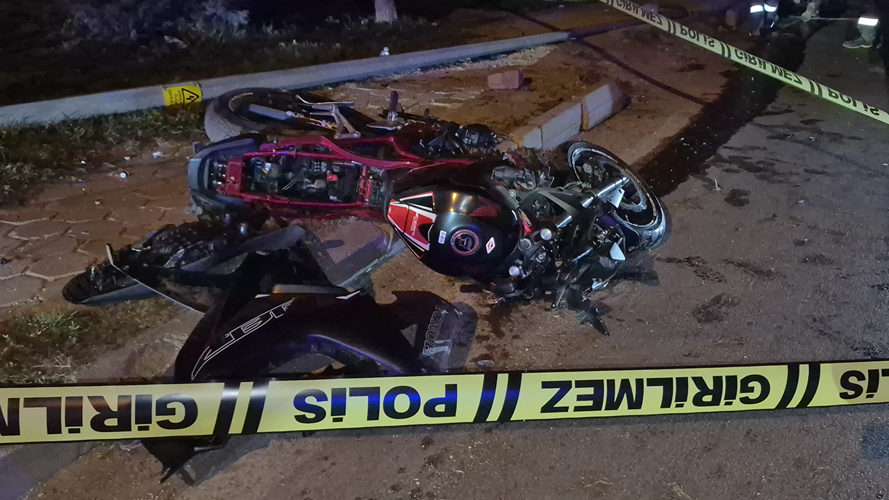 Kaza Yapan Motor Kullanılamaz Hale Geldi