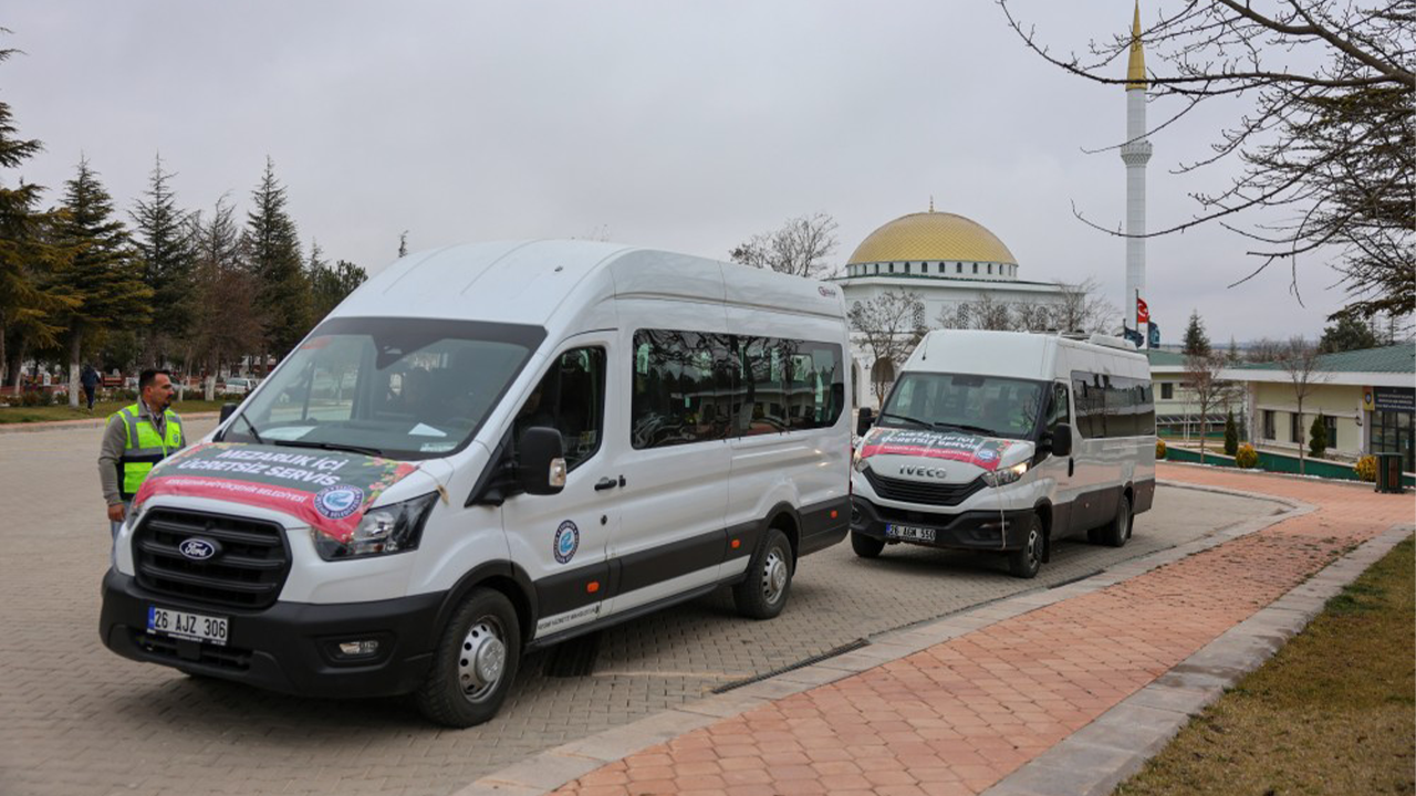 Mezarlıklara Ulaşım Kolaylığı Sağlanıyor