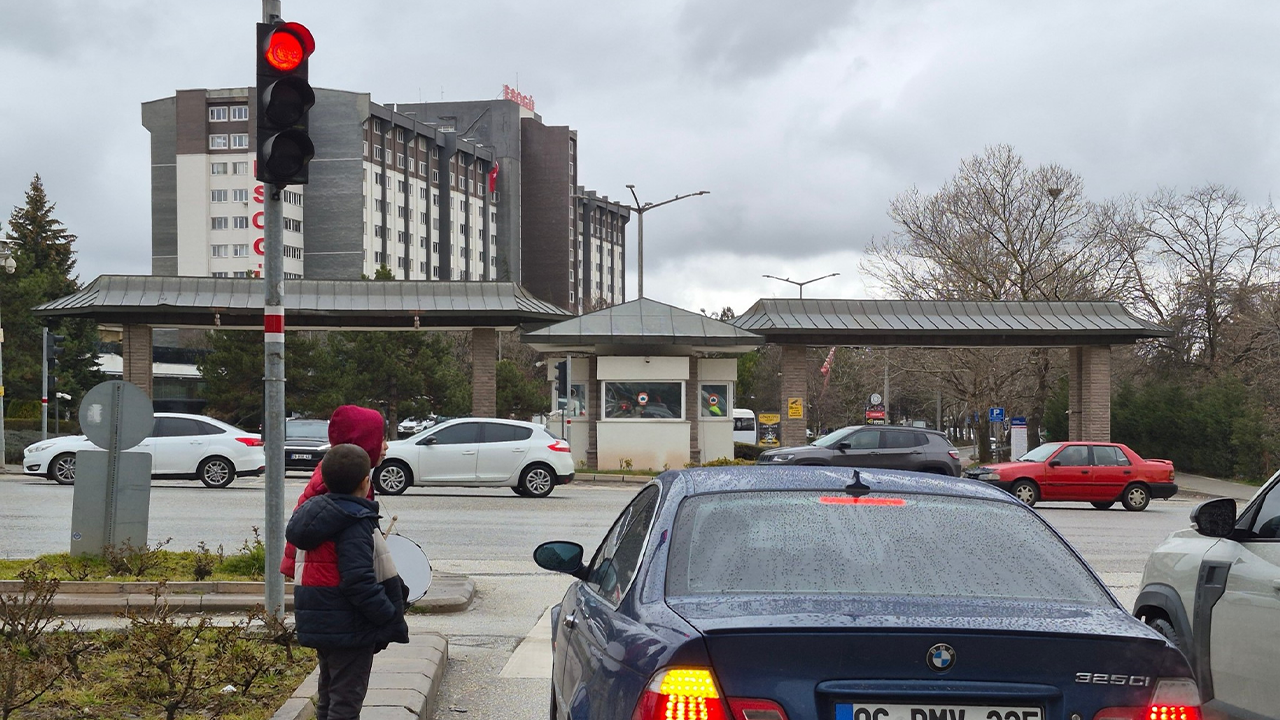 Minik Ikili Sürücülerin Ilgi Odağı Oldu