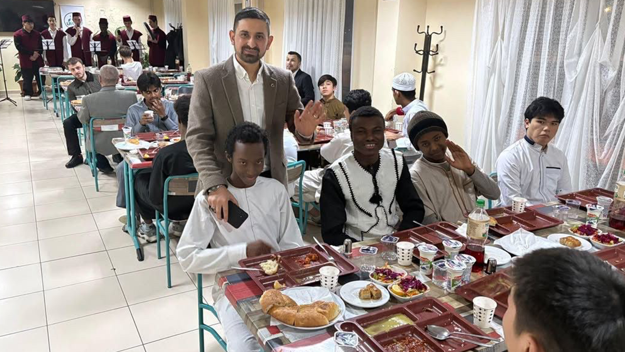 Öğrenciler Iftar Programında Buluştu