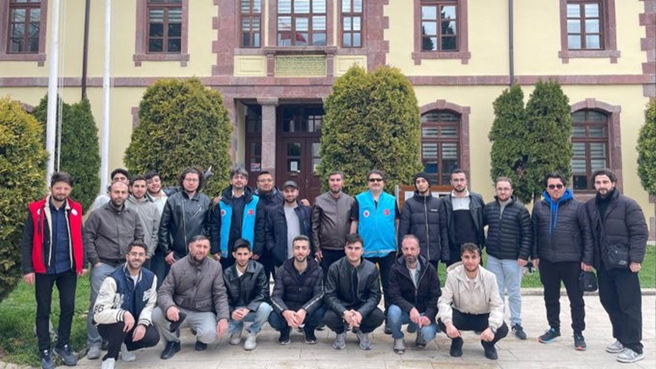 Öğrencilerden Bilecik Ve Söğüt'e Ziyaret