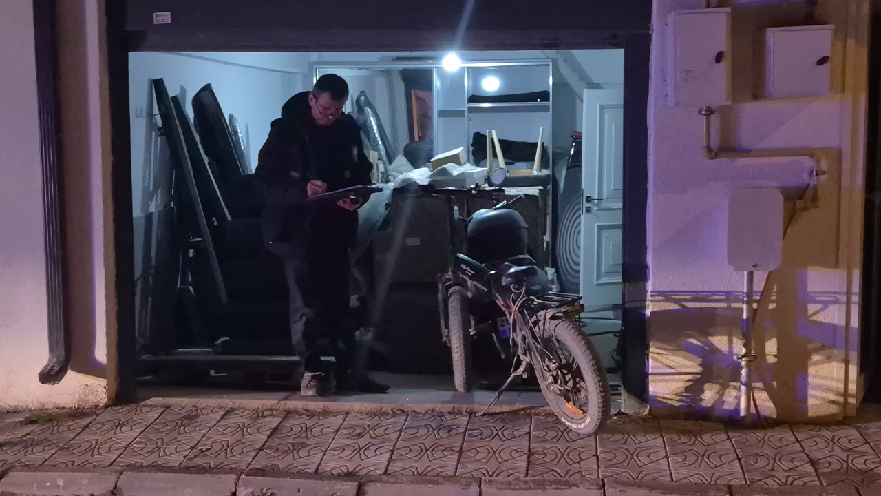 Olayla Ilgili Ekipler Inceleme Başlattı