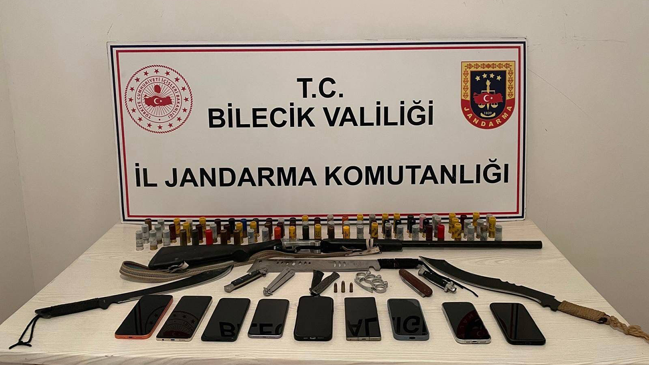 Operasyonda Çok Sayıda Silah Yakalandı