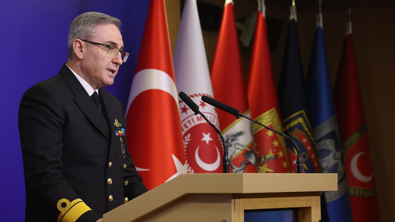 Tuğamiral Zeki Aktürk