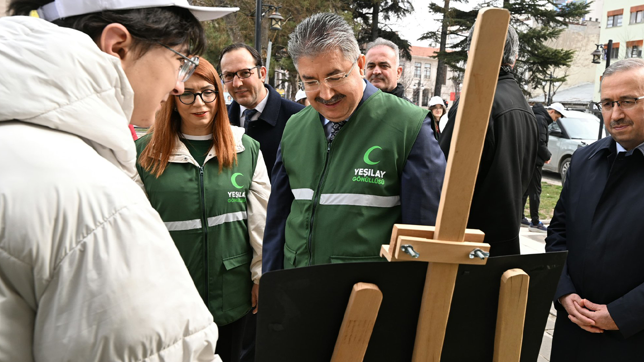 Valilk Önünde Farkındalık Etkinlikleri Düzenlendi