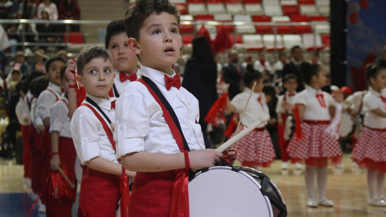 23 Nisan Ulusal Egemenlik Ve Çocuk Bayramı Coşkuyla Kutlandı