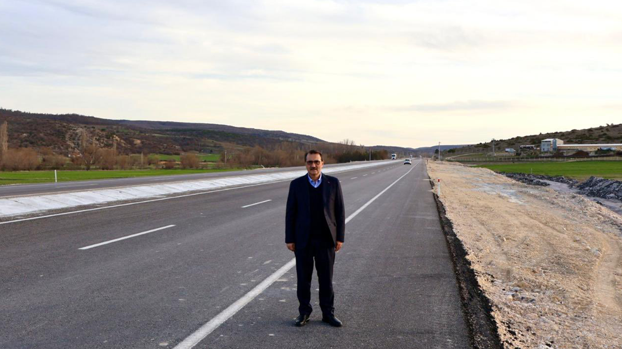 AK Parti Eskişehir Milletvekili Dönmez: Şehrimize Hayırlı Olmasını Diliyorum