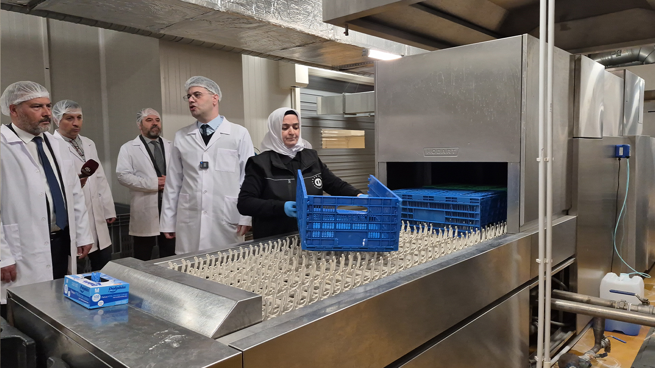 Anadolu Üniversitesi Yemek Üretim Tesisi Tüm Yönleriyle Tanıtıldı