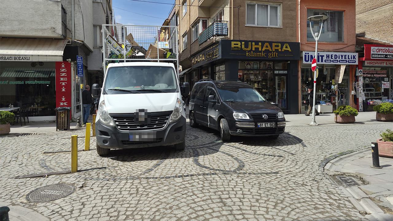 Araçların Geçişlerini Zorlaştırdı