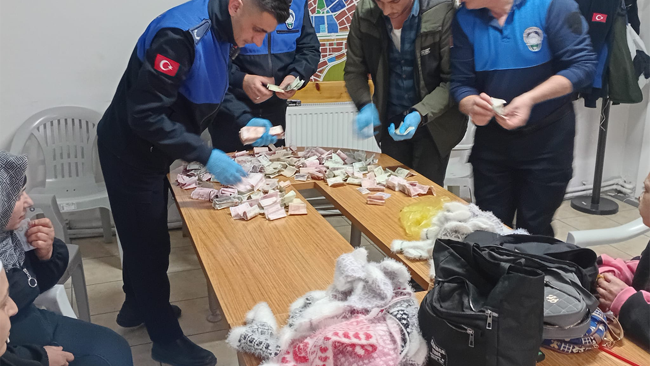 Dilencilerin Üzerinden Binlerce Lira Para Ele Geçirildi