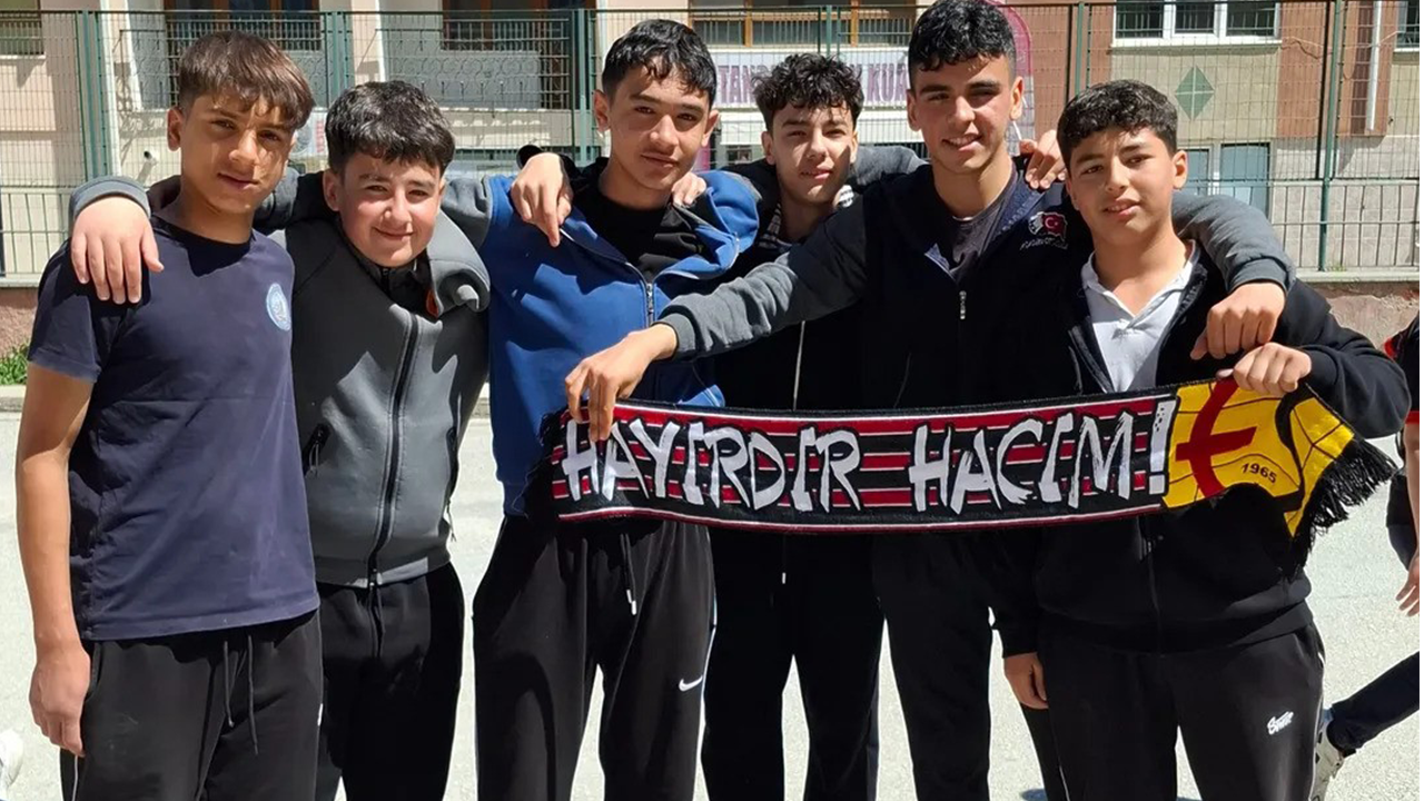 Eskişehirspor'un Galibiyeti Okulda Coşkuyla Kutlandı