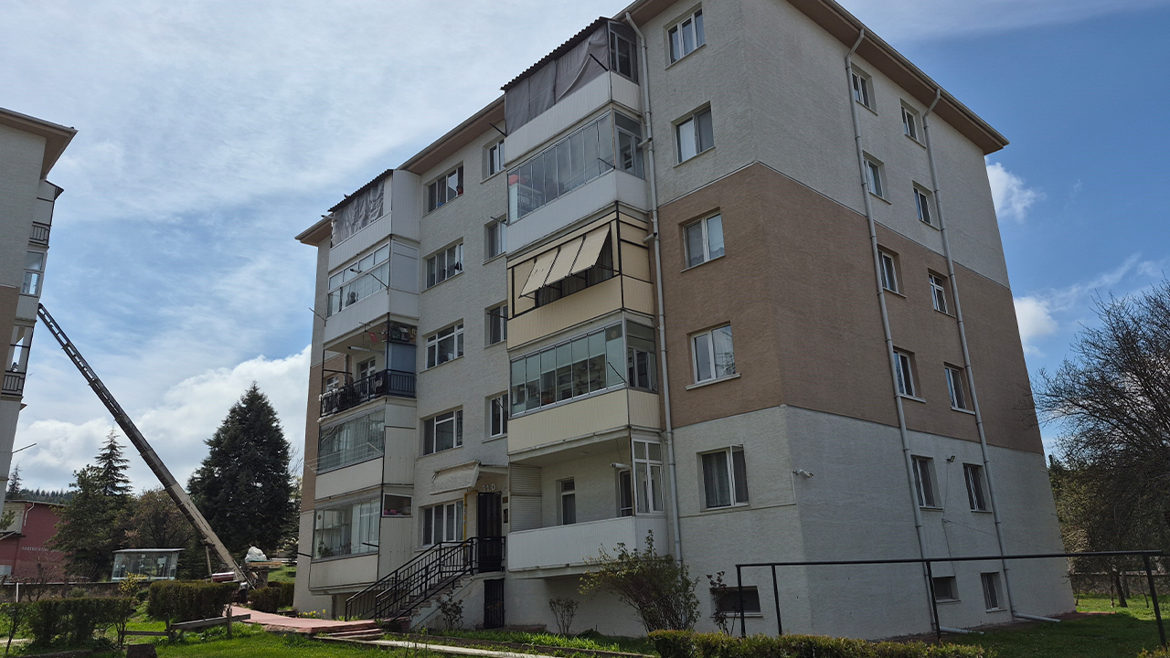 Fenalaşan Kadına Sağlık Ekipleri Evinde Müdahale Etti