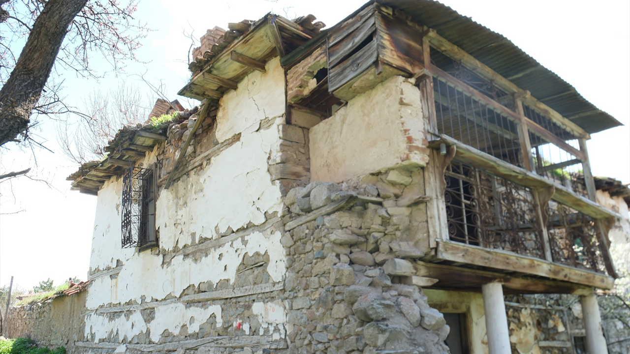 sivrihsar Kamil Zaim Kurday Konağı