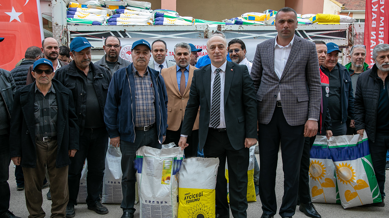 Ki̇lolarca Yağlık Ayçiçek Tohumu Teslim Edildi