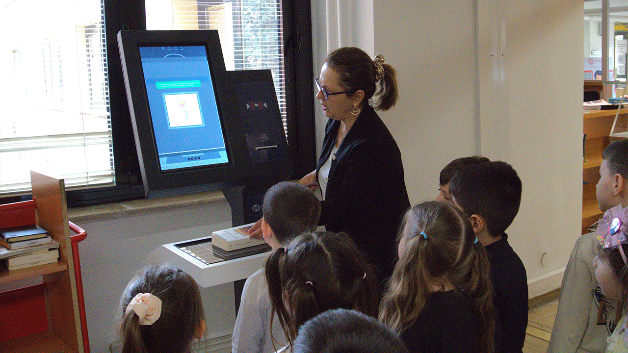 Kütüphanenin Bölümleri Tanıtıldı