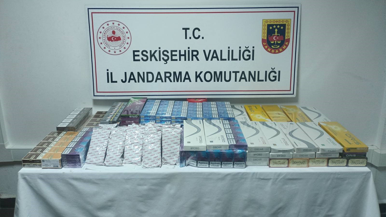 Şüpheli Araçta Ele Geçirilen Kaçak Ürünler