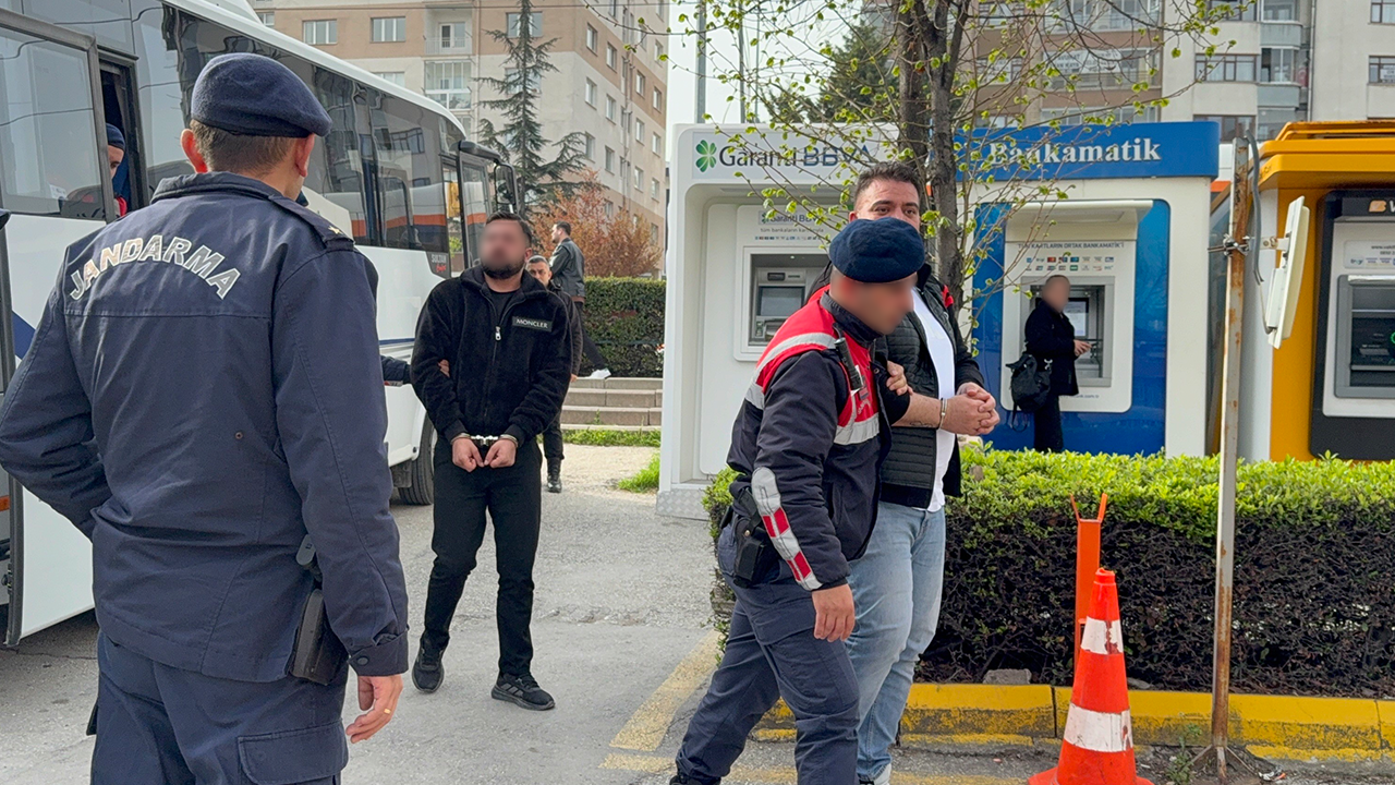 Tefecilik Operasyonunda Yakalanan Şüphellere Adliyeye Sevk Edildi