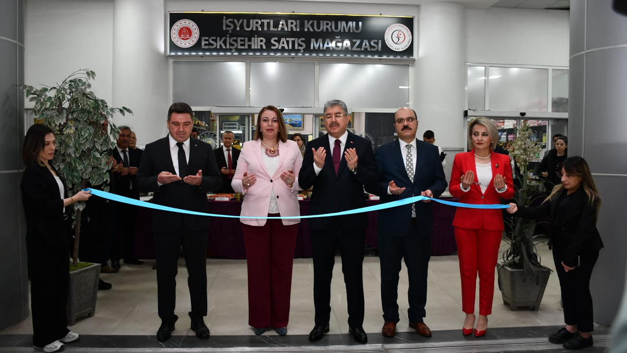 Yardım Kermesinin Açılışı Yoğun Katılımla Gerçekleşti