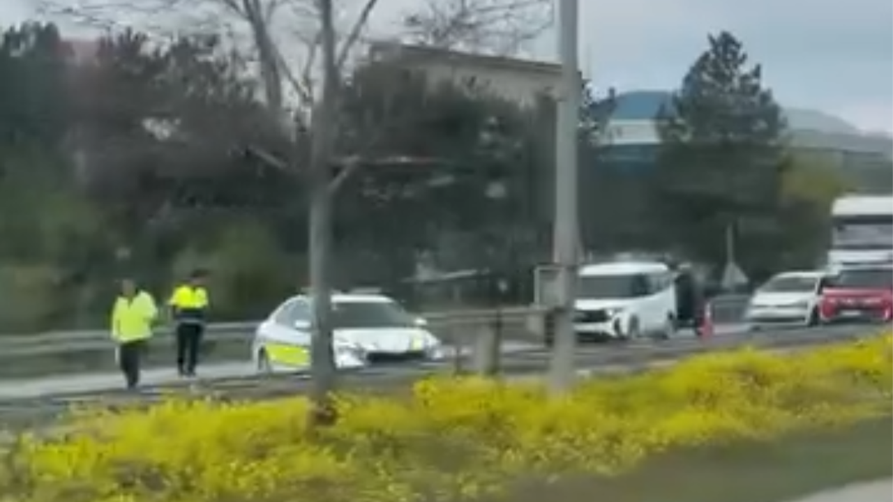 Yol Güvenlik Gerekçesiyle Bir Süre Trafiğe Kapatıldı