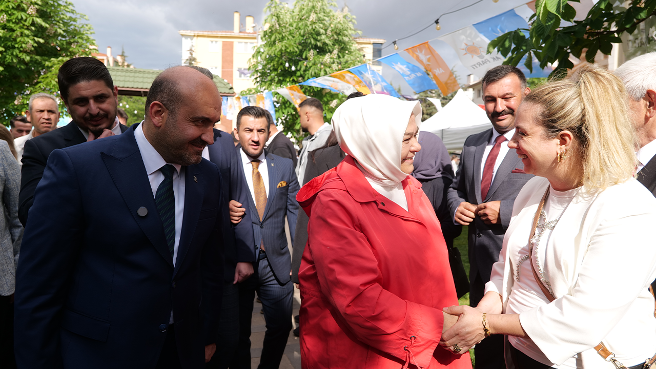 Ak Parti Teşkilatı Bayramlaşma Programında Buluştu