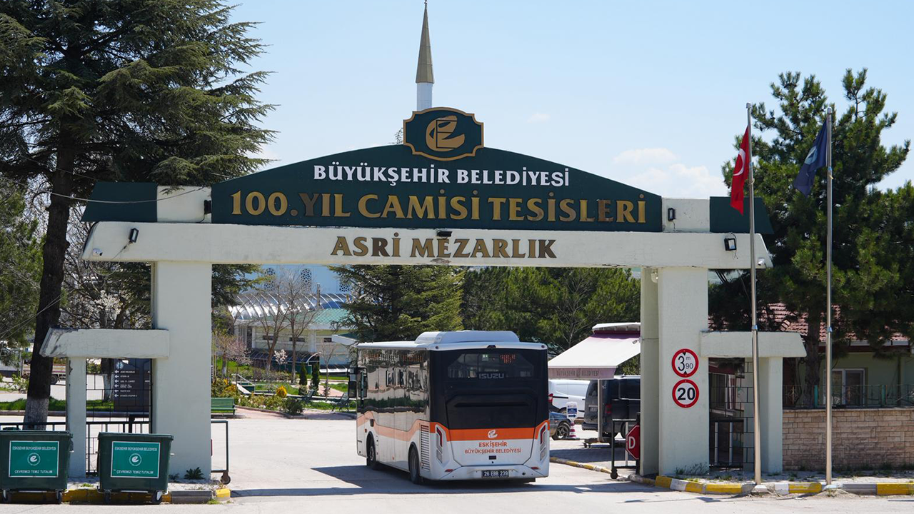 Asri Mezarlık Içinde Servis Hizmeti Verilecek