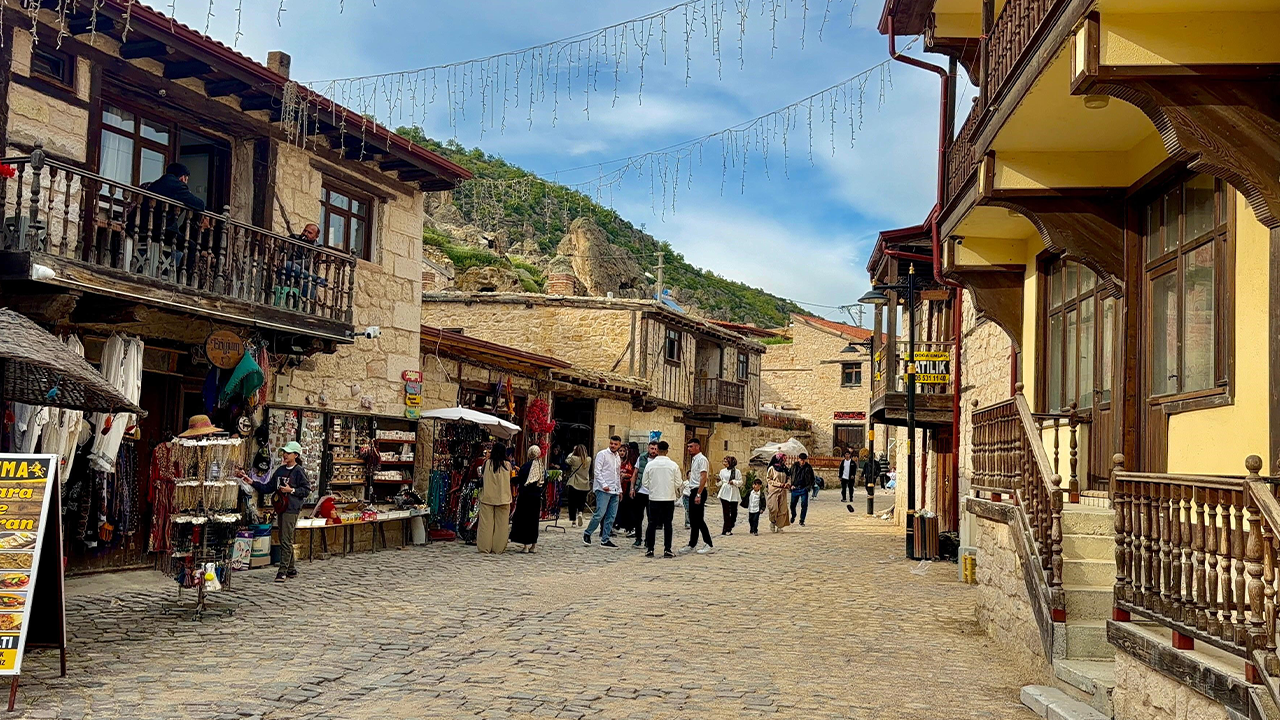 Ayazini Köyü