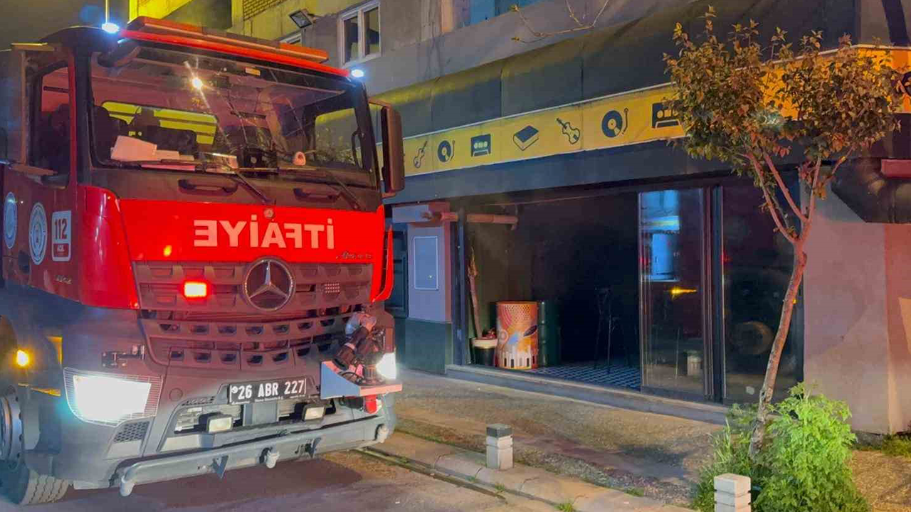 Eğlence Mekanında Çıkan Yangına Hızlıca Müdahale Edildi