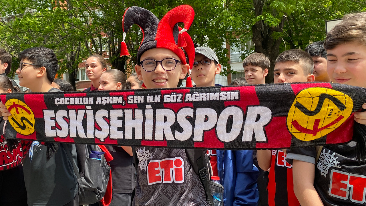 Eskişehirsporlu Öğrencilerden Tam Destek