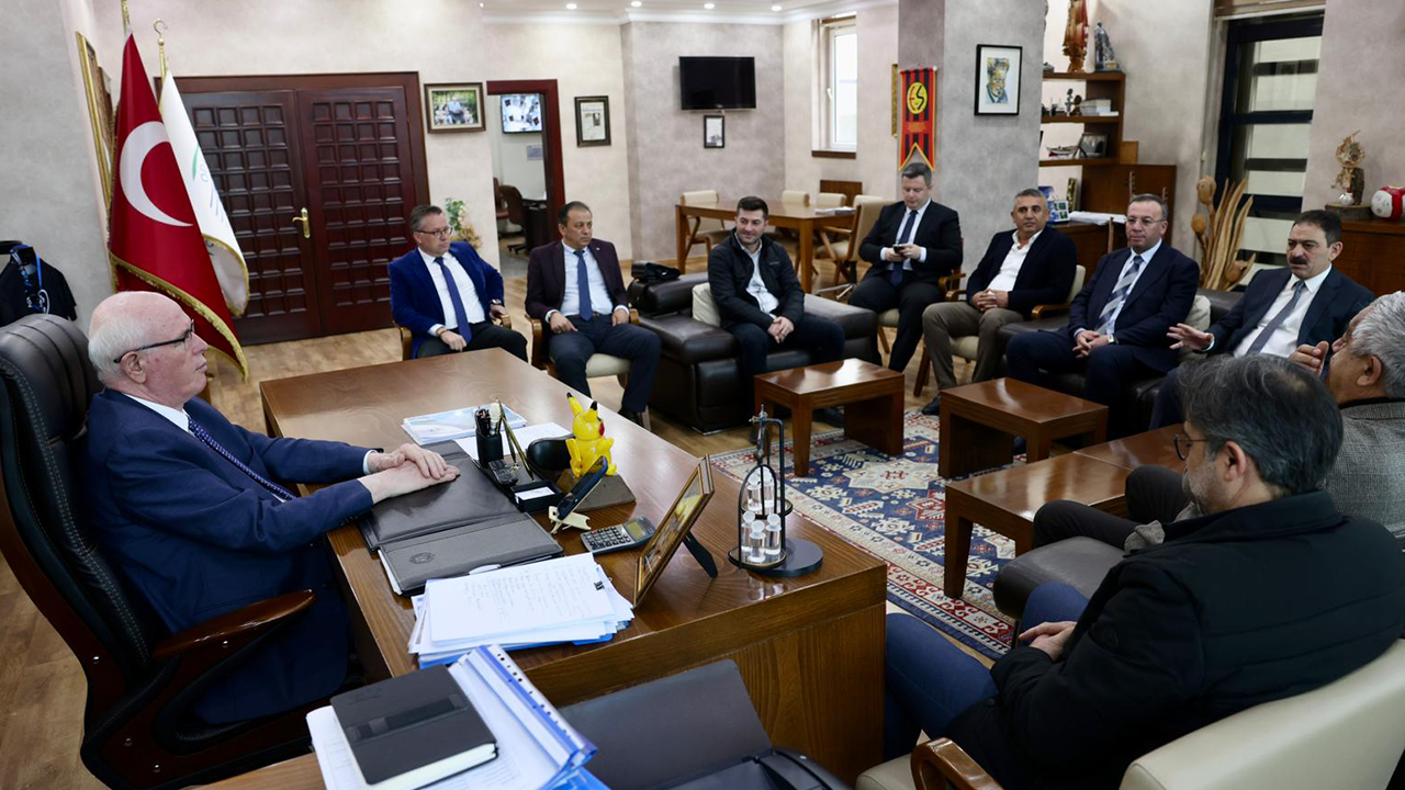 Esko'dan Odunpazarı Belediye Başkanı Kurt'a Ziyaret