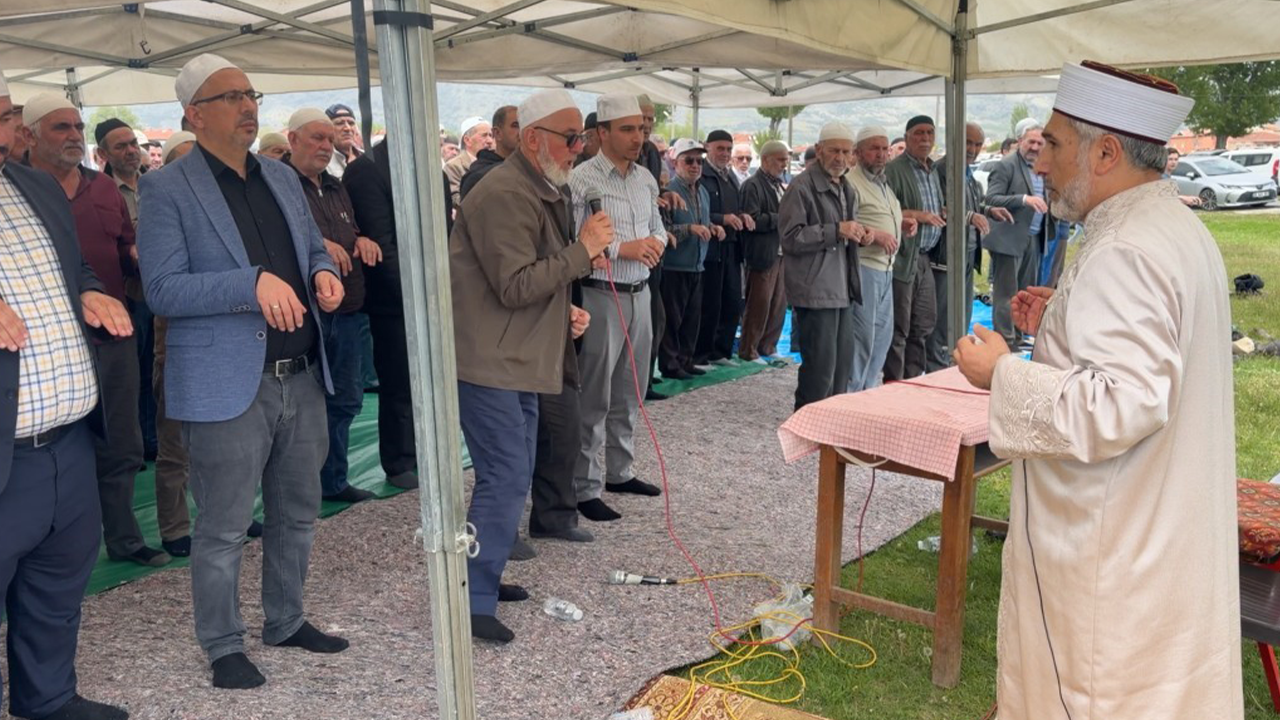 Etkinlikte Hep Bir Ağızdan Dualar Edildi