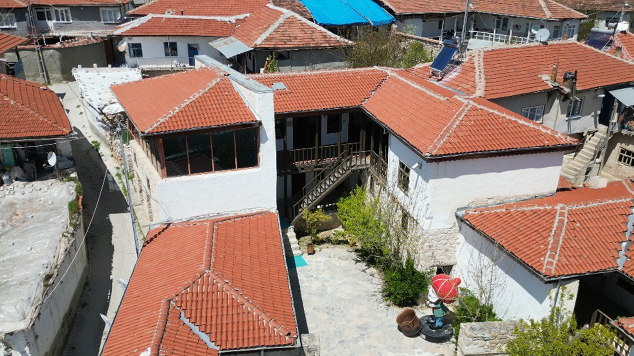Nasreddi̇n Hoca Evi̇