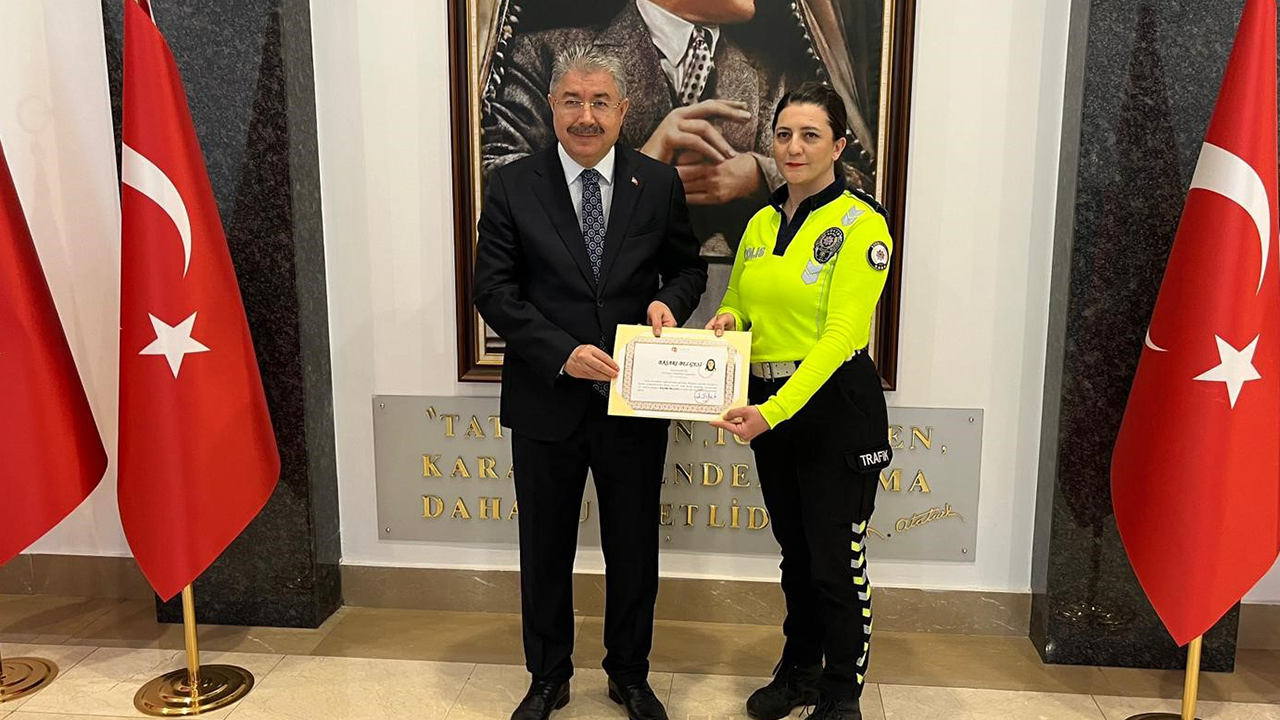 Personele Belgeleri Takdim Edildi