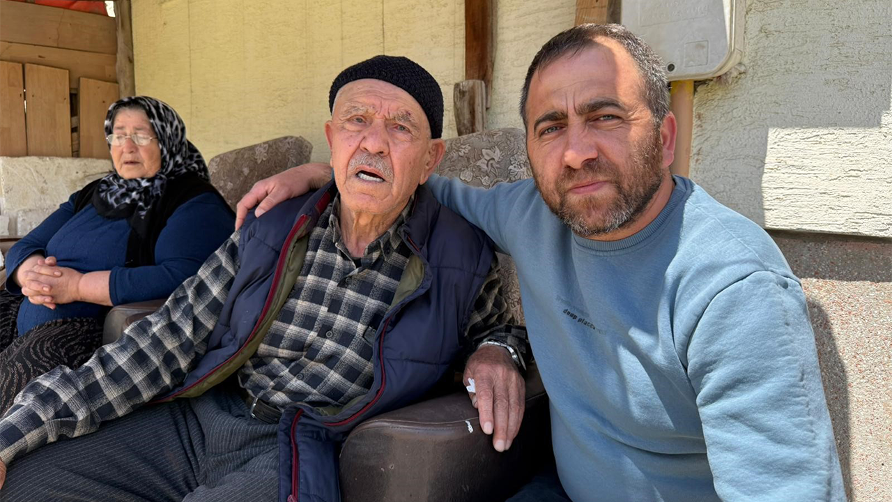 Yaşlı Adam Acımasızca Darbedildi