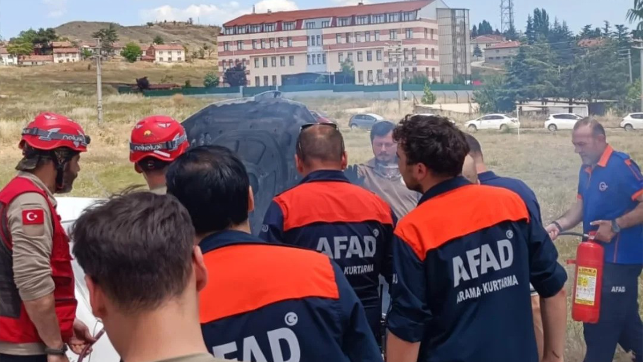 Afad Ekiplerinden Yangına Kritik Müdahale