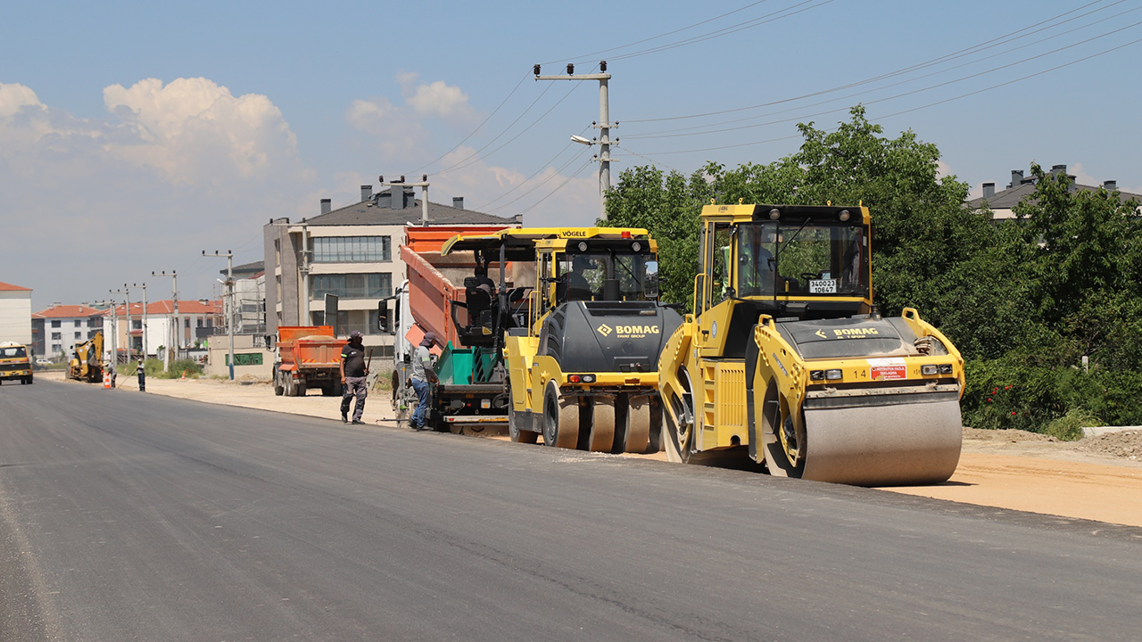 Bulvarda Altyapı Ve Asfalt Çalışmaları Devam Ediyor