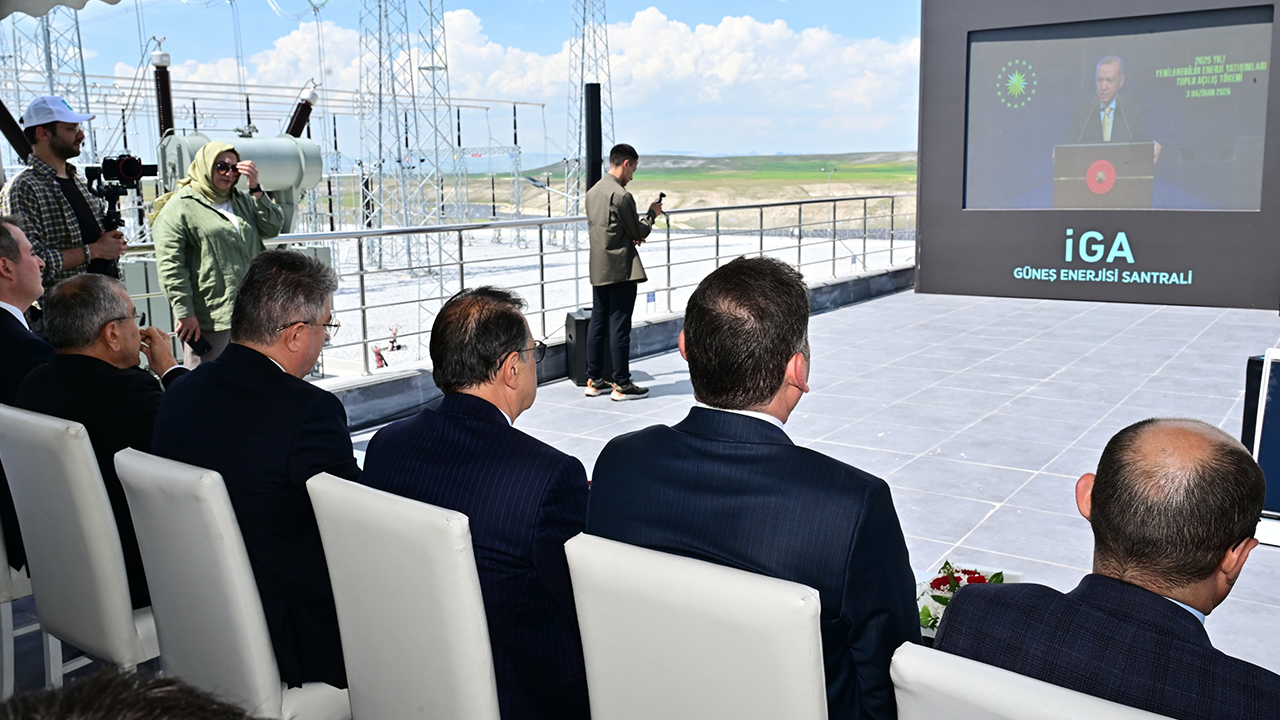 Cumhurbaşkanı Erdoğan Canlı Bağlantı Gerçekleştirdi