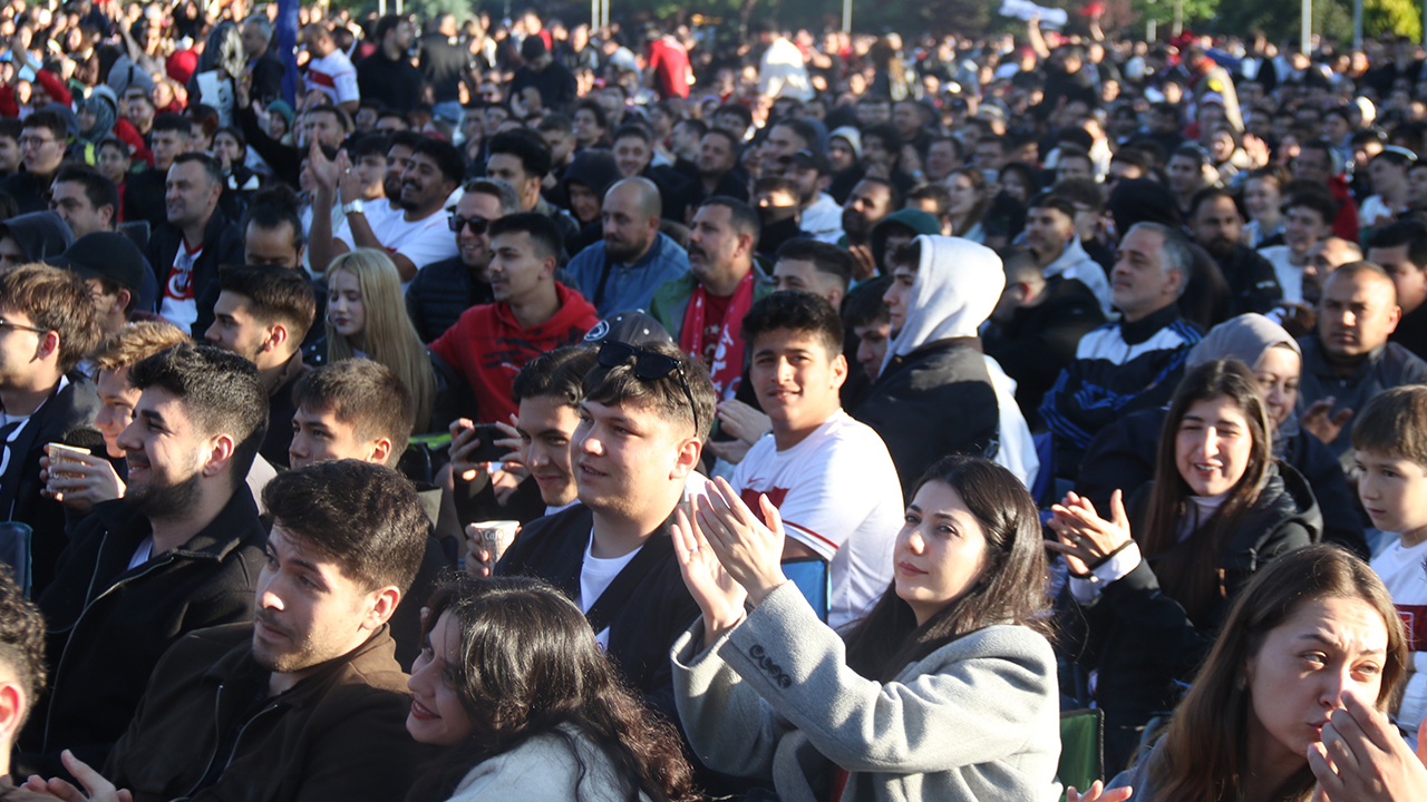 Dev Ekranda Dünya Kupası Heyecanı Yaşandı