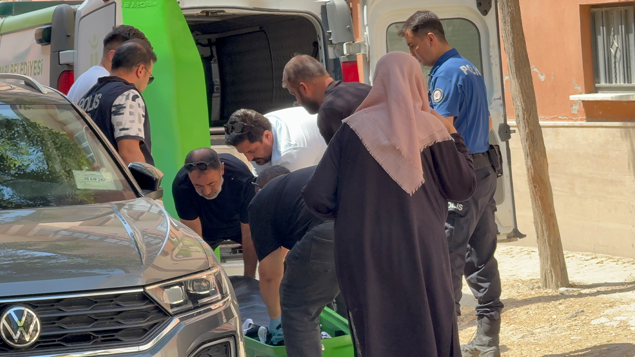 Eskişehir'de Acı Olay! Annelerinin Cansız Bedeniyle Karşılaştılar!