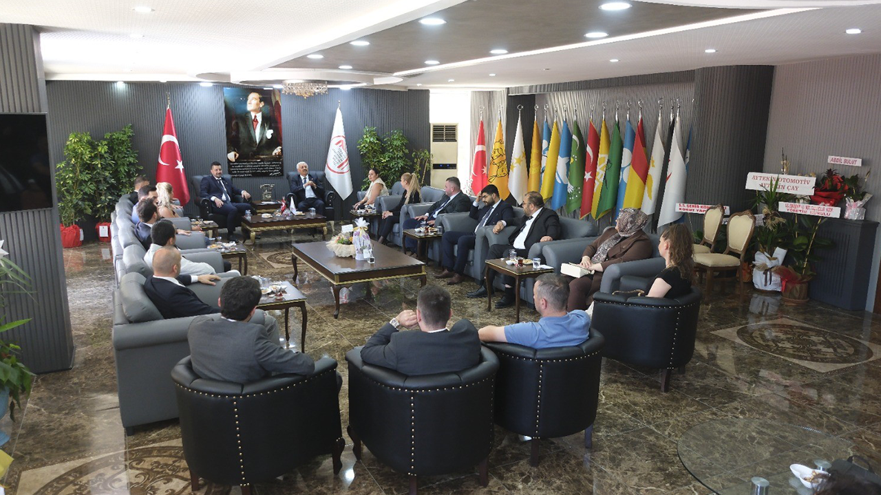 Esmiad'ın Esnaf Ve Sanatkarlar Odaları Birliği Ziyaretinden Kareler