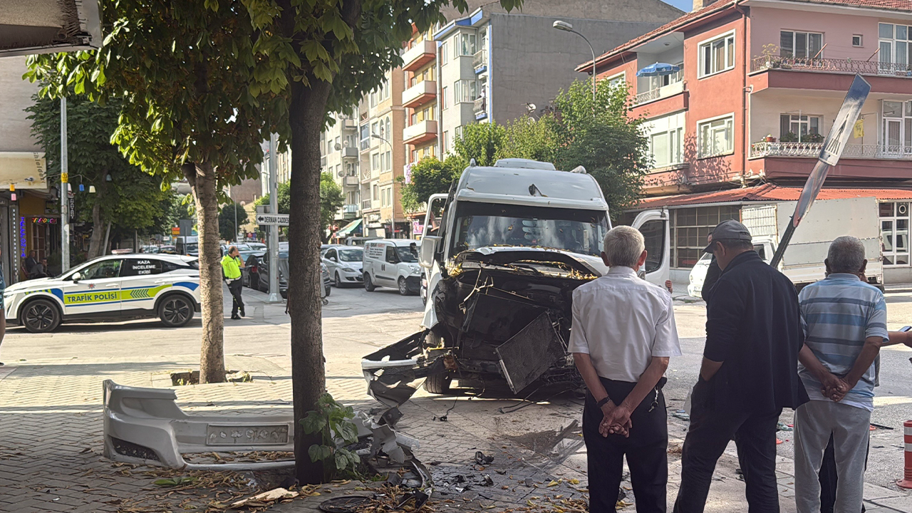 Feci Kazada 9 Kişi Yaralandı