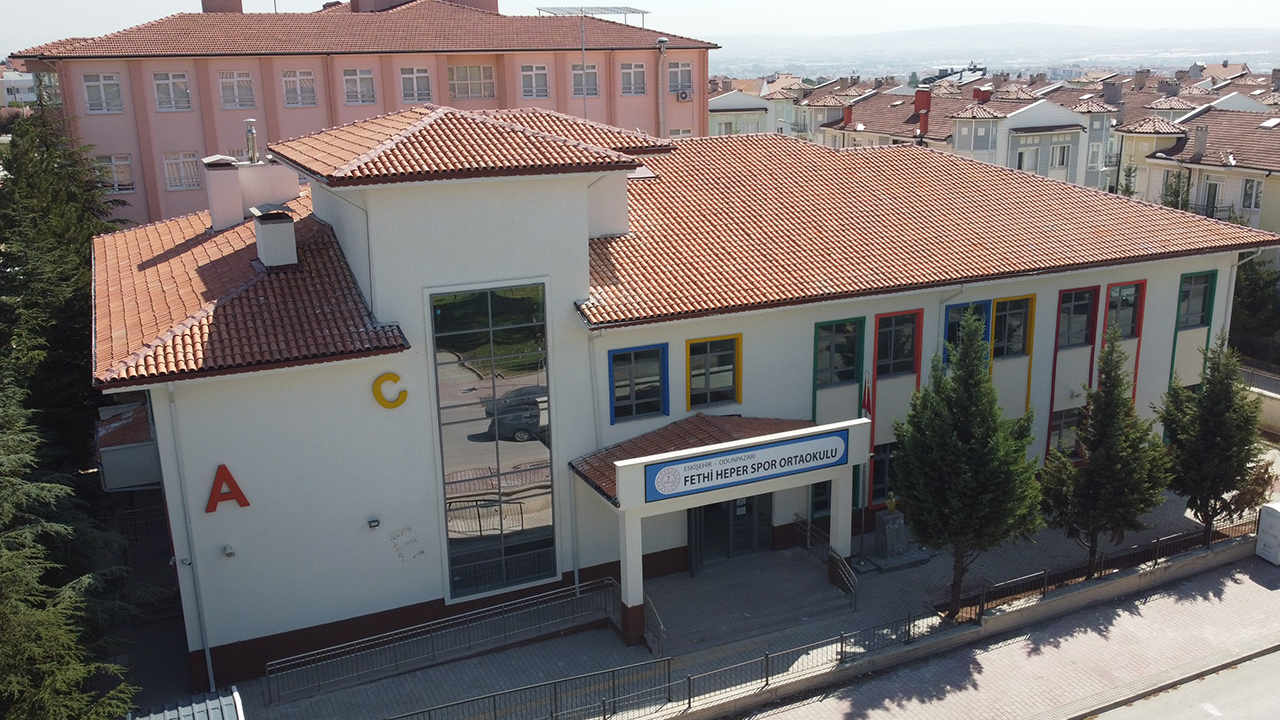 Fethi̇ Heper Spor Ortaokulu
