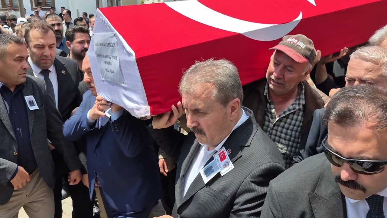 Hali̇l Nural Desti̇ci̇ Son Yolculuğuna Uğurlandi