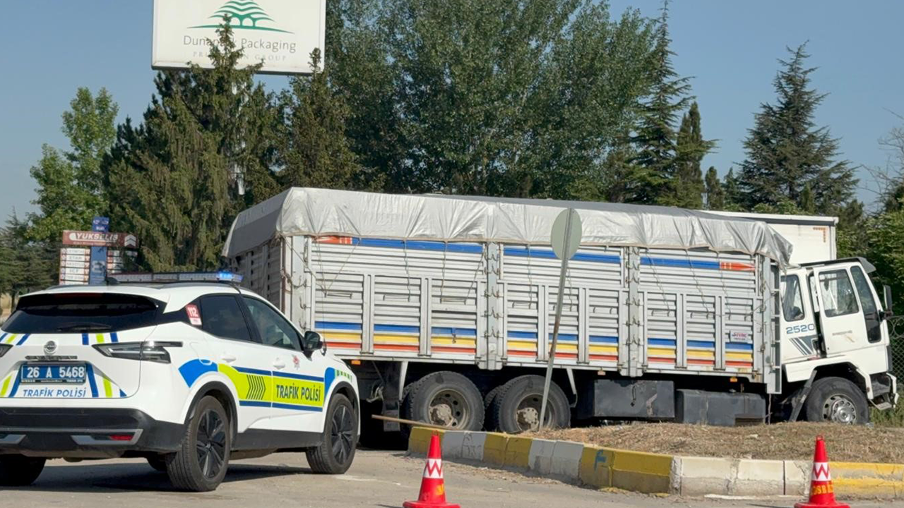 Kamyonlarda Maddi Hasar Meydana Geldi