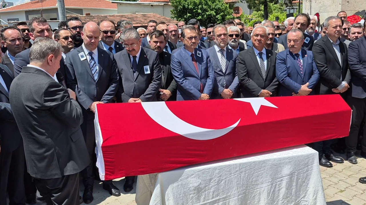 Merhum Hali̇l Nural Desti̇ci̇'ni̇n Cenaze Töreni̇nden Görüntüler