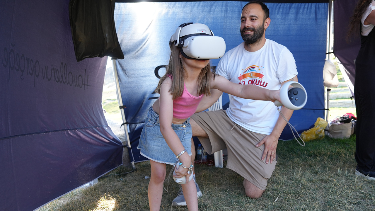 Minikler Için Vr Deneyimi