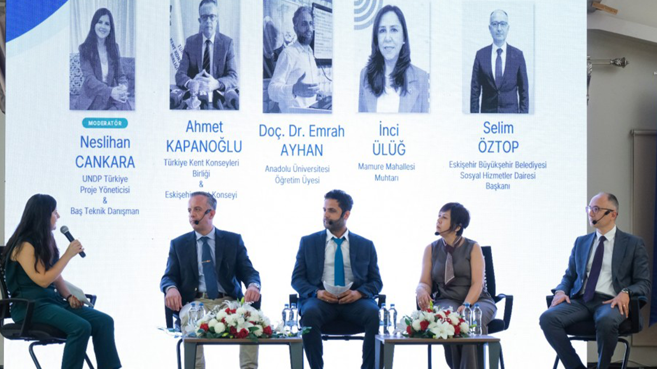 Sivil Katılım Zirvesi'nde Panel Düzenlendi