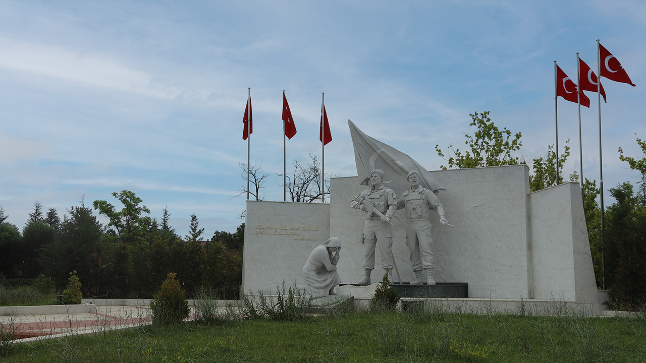 Sosyal Tesis Anıt Park Içinde Yer Alacak