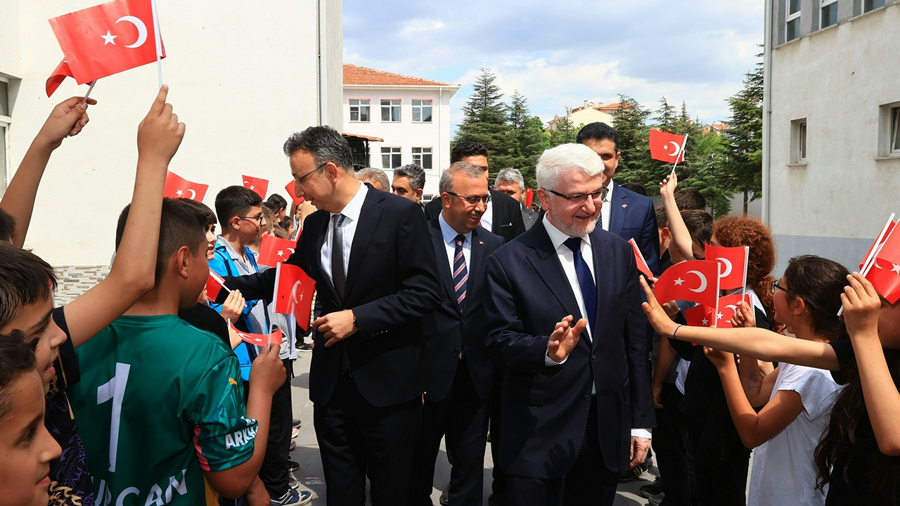 Tei̇ 17'Nci̇ Yapay Zeka Atölyesi̇ni̇ Açti